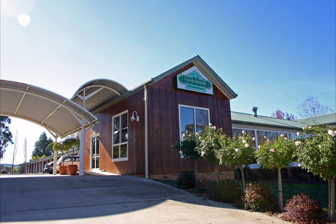 Tumbarumba Motel And Elms Restaurant - Accommodation Australia 0