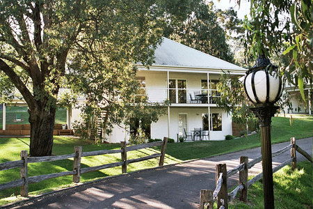 McMillans Of Metung Coastal Resort - Accommodation Australia 0