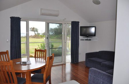 QueenscliffeTourist Park - Accommodation Australia 5