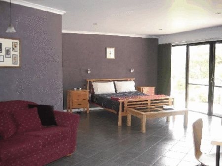 Wrens On Glenelg - Accommodation Australia 1