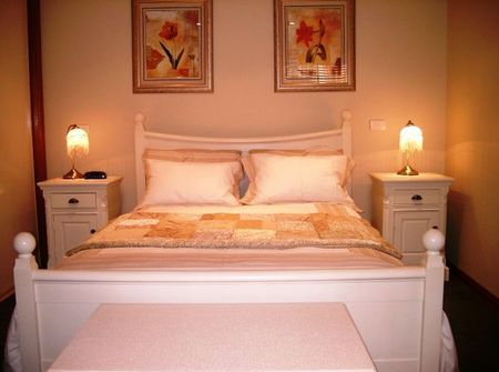 Heatherington Cottage - Australia Shopping 3