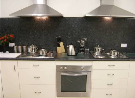 Astra Backpackers - Local Tourism 0