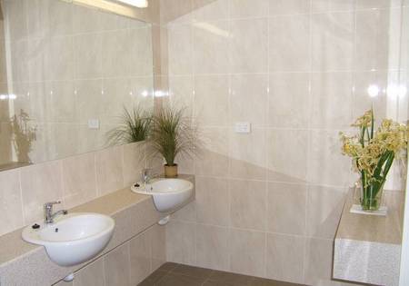 Astra Backpackers - Local Tourism 1