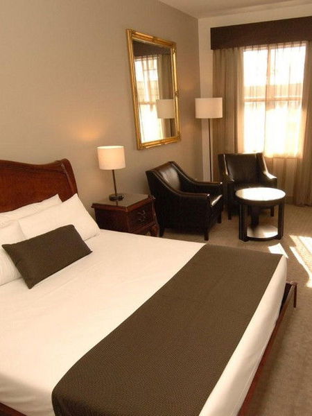 Quality Inn Heritage On Lydiard - Accommodation Australia 2