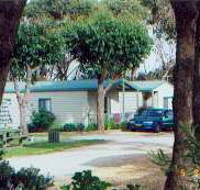 The Lakes Beachfront Holiday Retreat - Accommodation Australia