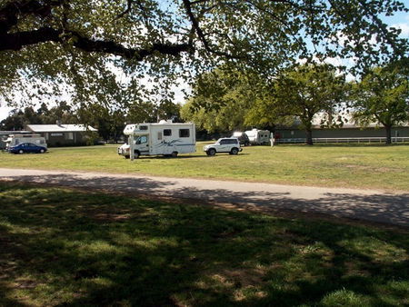 Sale Showground Caravan And Motorhome Park - Accommodation Australia 0