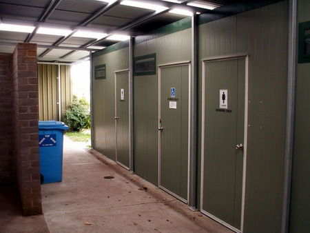 Sale Showground Caravan And Motorhome Park - Accommodation Australia 4