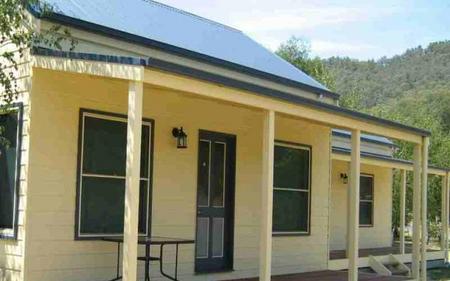 Alpine Valley Cottages - Accommodation Australia 1