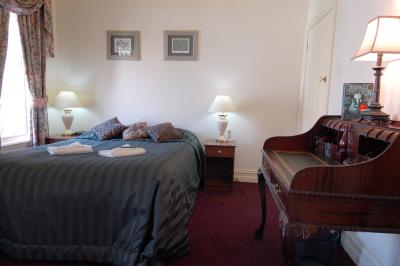 Warrnambools No 1 Luxury Apartment - Local Tourism 2