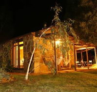 Wombat Hills Cottages - Local Tourism