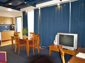 Airolodge International Motel - Bed n Breakfasts 6