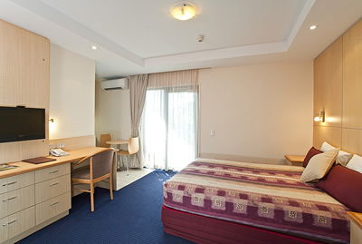 Airolodge International Motel - Bed n Breakfasts 8