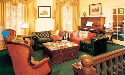 Clifton Lodge - Accommodation Australia 3