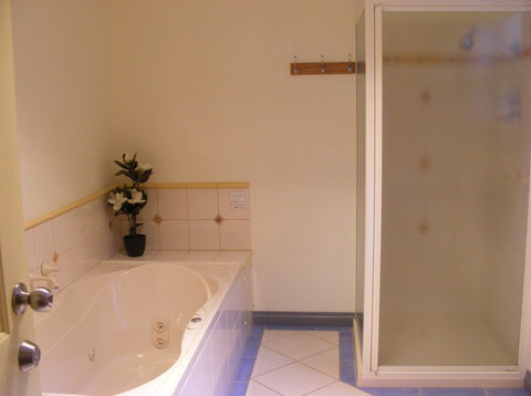 Belfast Cottages - Local Tourism 5