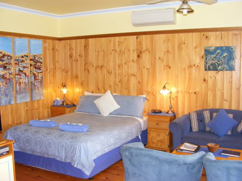 Belfast Cottages - Local Tourism 6