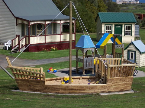 Belfast Cottages - Local Tourism 10