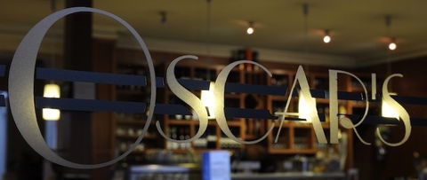 Oscar's Hotel & Cafe Bar - Accommodation Australia 0