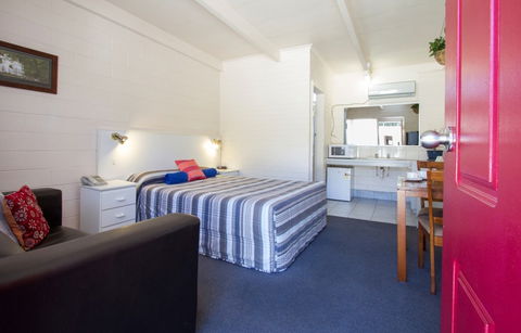 Wattle Motel - Accommodation Australia 1