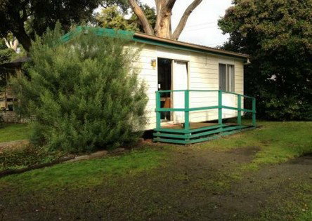 Moe Gardens Caravan Park - Local Tourism 3