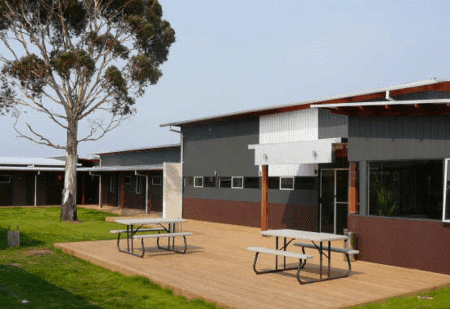 Swansea Backpacker Lodge - Local Tourism 1