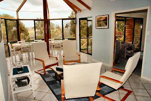 Ascot Holiday House - Local Tourism 0