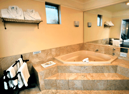 Clifton Motel - Grittleton Lodge - Local Tourism 1