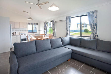Surfbeach Holiday Park - Accommodation Australia 1