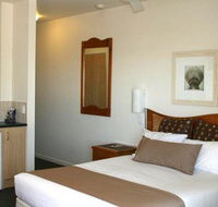 Yamba Beach Motel - Local Tourism