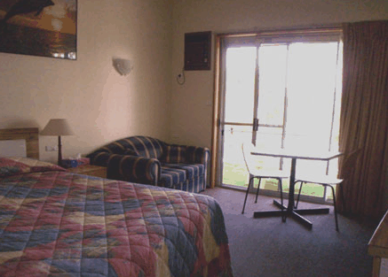 Lakeside Motor Inn - Accommodation Australia 4
