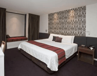 Next The Gateway Inn - Local Tourism 1