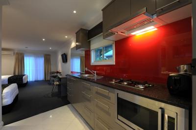 The Gateway Village Holiday Park - Accommodation Australia 1