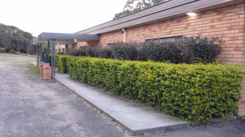 AA Hilldrop Motor Inn - Local Tourism 4