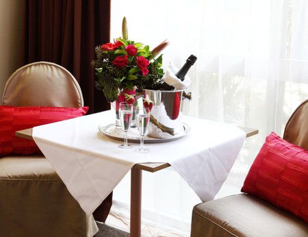 Econo Lodge City Star - Local Tourism 1