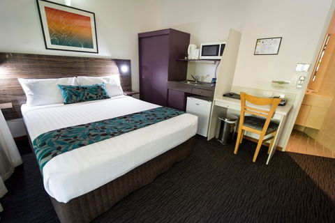 Palms City Resort - Accommodation Australia 4