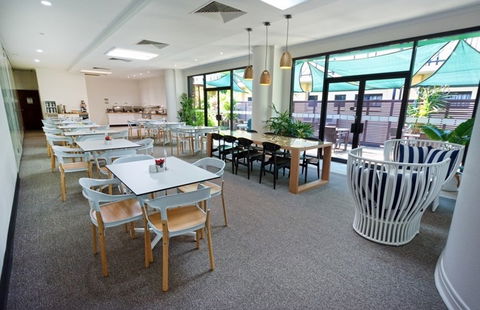 Palms City Resort - Accommodation Australia 5