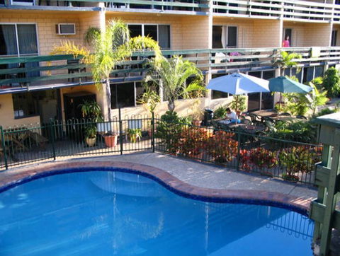Airlie Beach Yha - Bed n Breakfasts 3