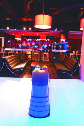 Strike Bowling Bar - Chapel - Local Tourism 3