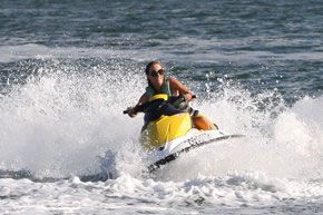 Extreme Jet Ski Hire - Bed n Breakfasts 0