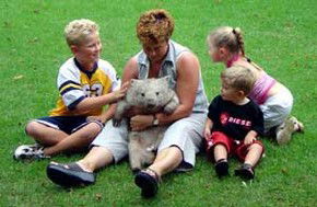 Birdland Animal Park - Australia Shopping 1