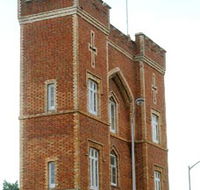 Barracks Archway - Local Tourism