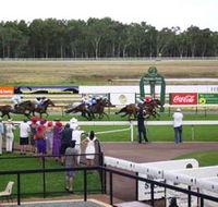 Pinjarra Race Club - Local Tourism