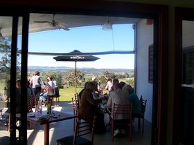 Tenafeate Creek Wines - Local Tourism 0