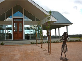 ArtWine Cellar Door - Local Tourism 0