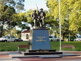 Vietnam War Memorial - Local Tourism 0
