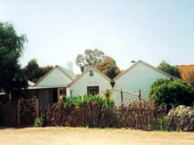 Miners Cottage And Garden - Accommodation Australia 0