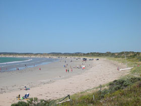 Long Beach At Robe - Local Tourism 0