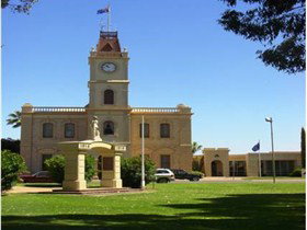 Discovering Historic Kadina Town Walk - Bed n Breakfasts 0