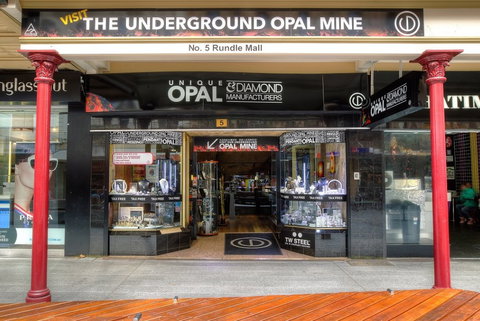 Unique Opal And Diamond Mine  - The Underground Opal Mine - Bed n Breakfasts 2