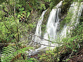 Hogarth Falls - Local Tourism 0