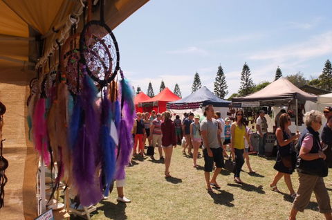 Burleigh Heads Markets - Local Tourism 2